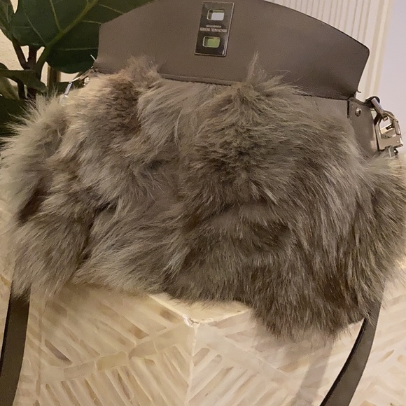 ⭐️ 💼 Rare Michael Kors collection fox fur Miranda bag⭐️ - Picture 17 of 17